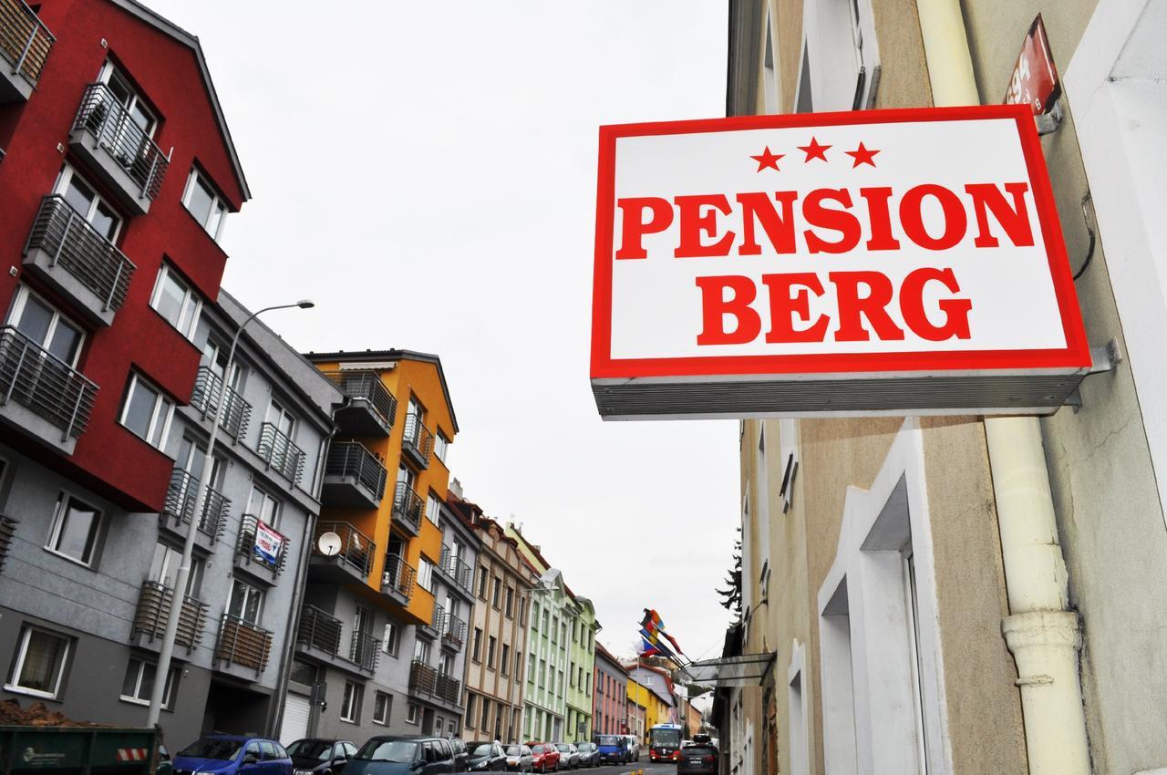 Pension Berg Прага Экстерьер фото