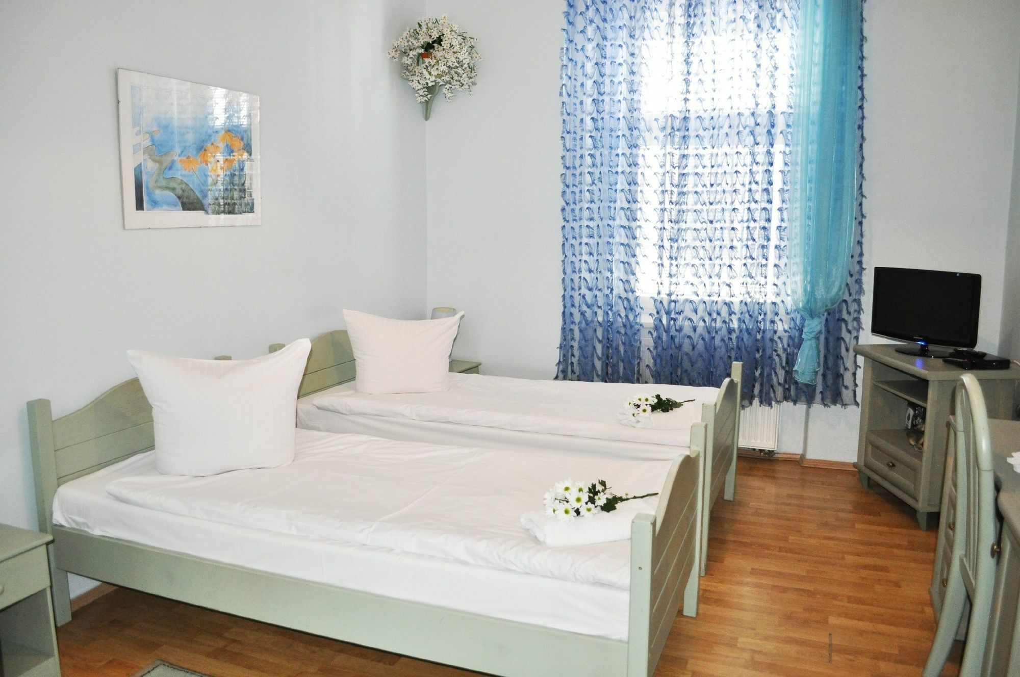 Pension Berg Прага Экстерьер фото